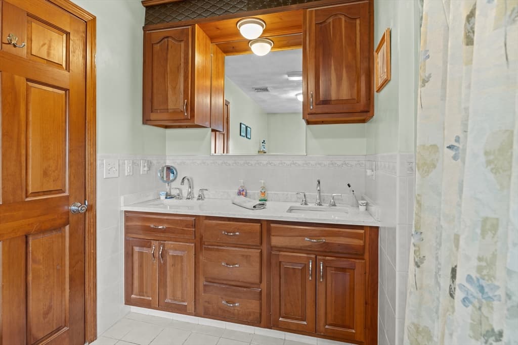36 High St, Freetown MA 02702 photo 29
