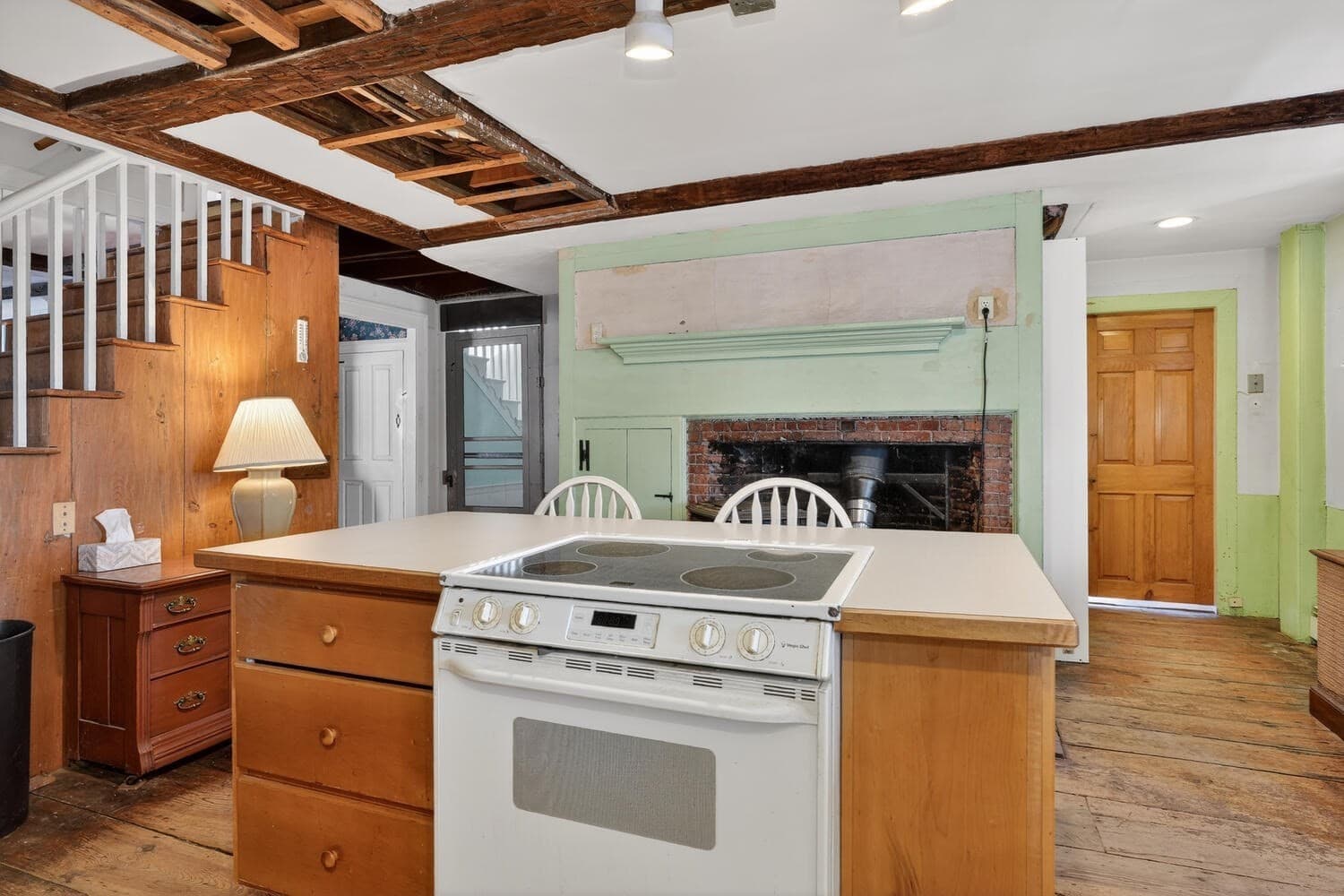 Single Family Residence at 19 Ash St, Marlborough MA 01752, Marlborough, photo 11 of 32