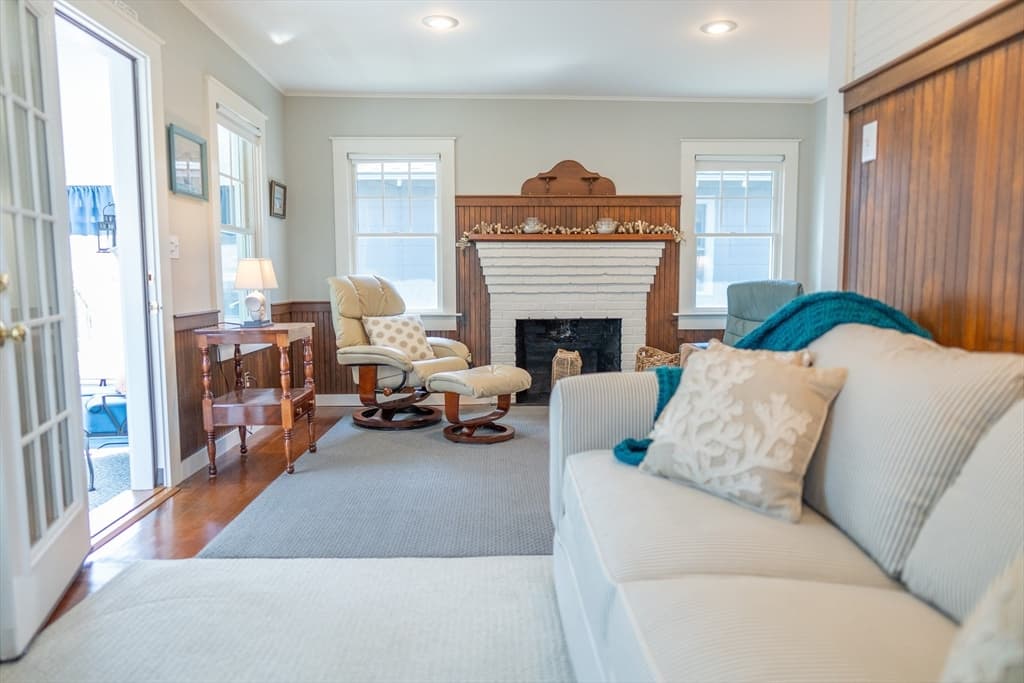 10 Essex Pl, Harwich MA 02646 photo 4