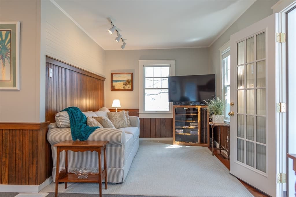 10 Essex Pl, Harwich MA 02646 photo 8
