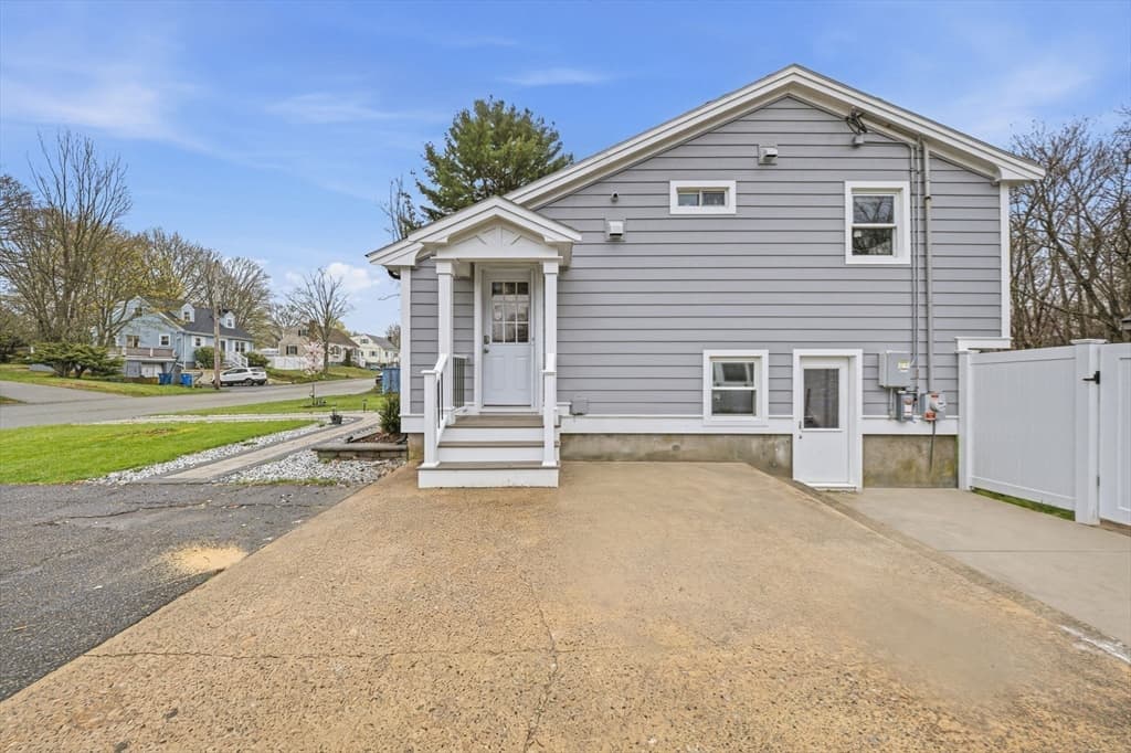 Single Family Residence at 14 Lewis Rd., Randolph MA 02368, photo 7 of 42