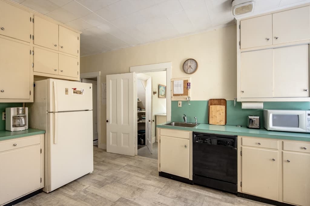 37 Neds Point Rd, Mattapoisett MA 02739 photo 21