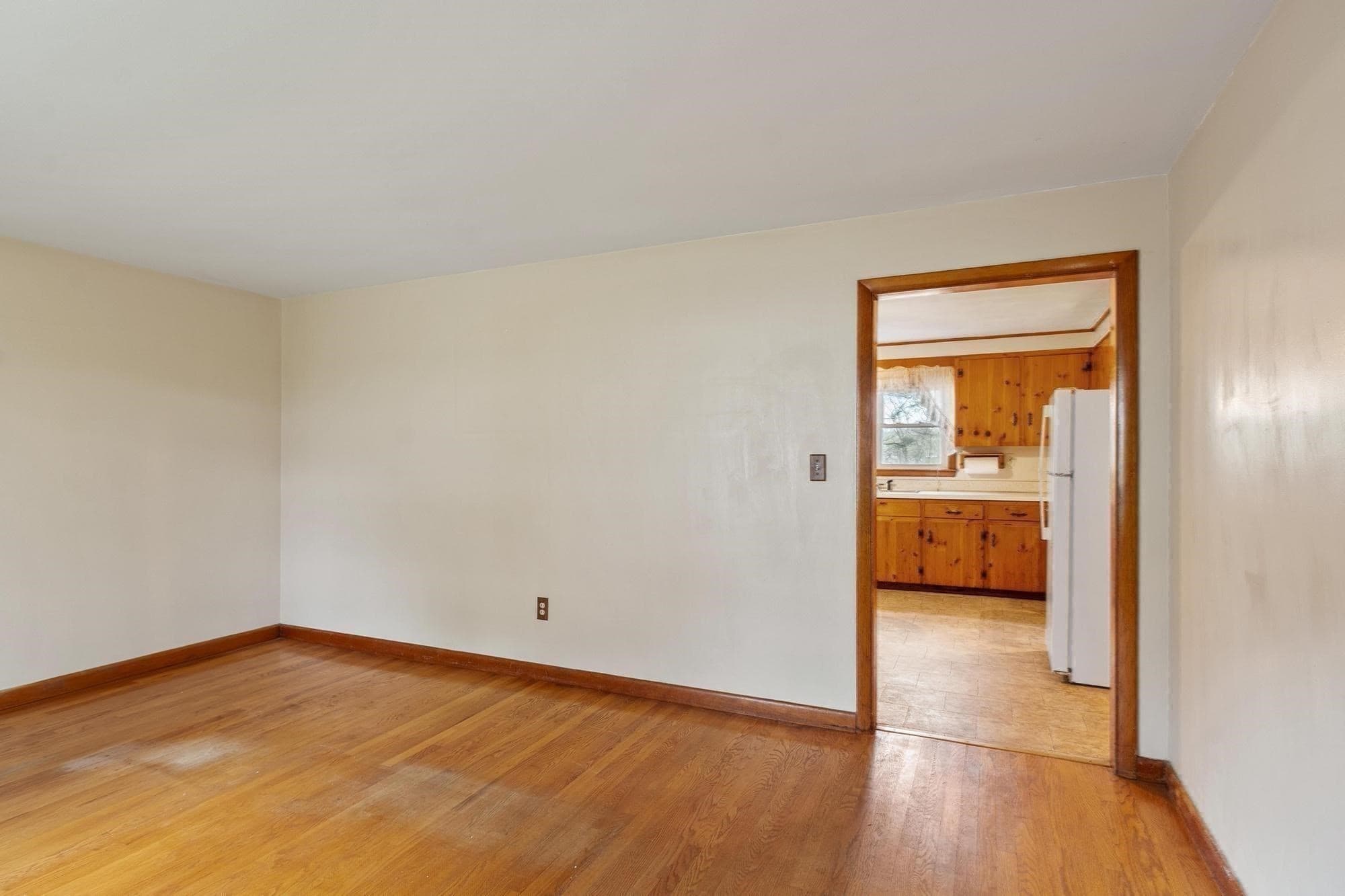 Single Family Residence at 11 Cromie St, Clinton MA 01510, photo 5 of 29