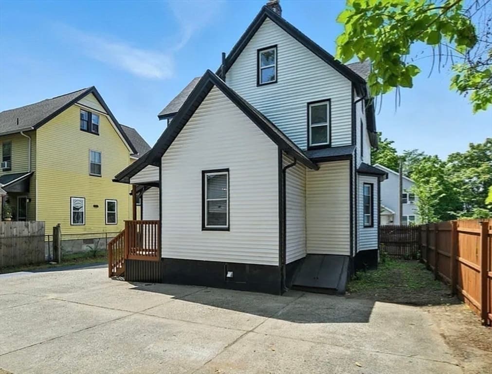 Single Family Residence at 25 Dawes St., Springfield MA 01109, Springfield, photo 9 of 10