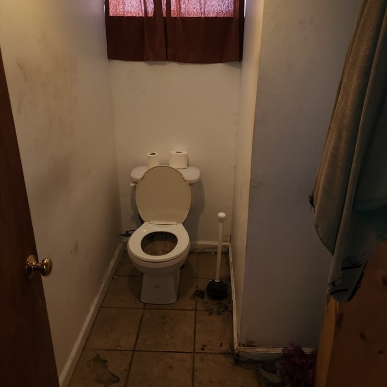 Single Family Residence at 514 Dewey St, West Springfield MA 01089, West Springfield, photo 34 of 42