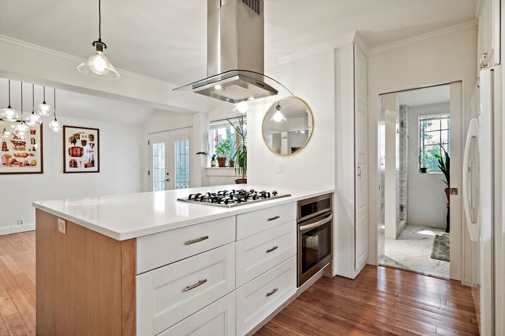 34 Everett Ave # 1, Somerville MA 02145 photo 4