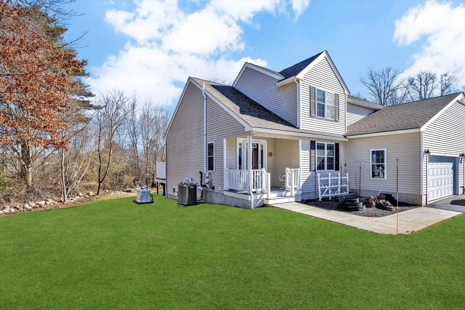 Condominium at 31 Captain Carlson # 31, West Bridgewater MA 02379, photo 2 of 37