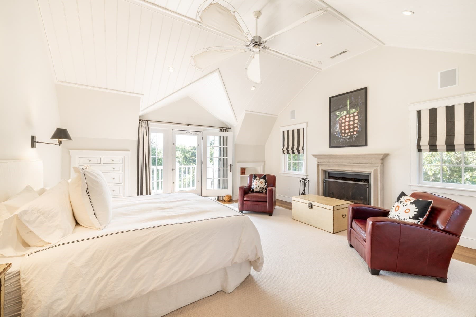 Single Family Residence at 24 Katama Bay View Road, Edgartown MA 02539, Edgartown, photo 12 of 26