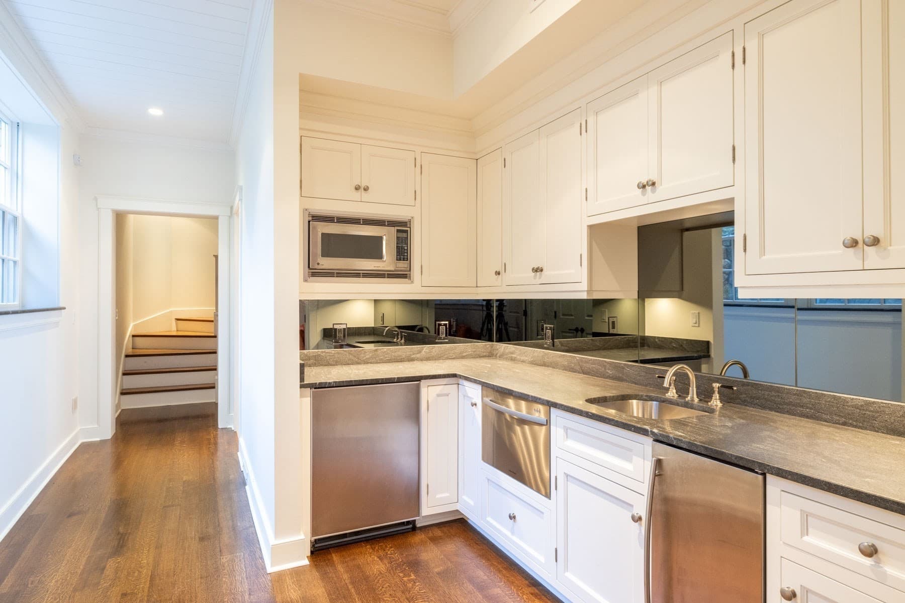 Single Family Residence at 24 Katama Bay View Road, Edgartown MA 02539, Edgartown, photo 14 of 26