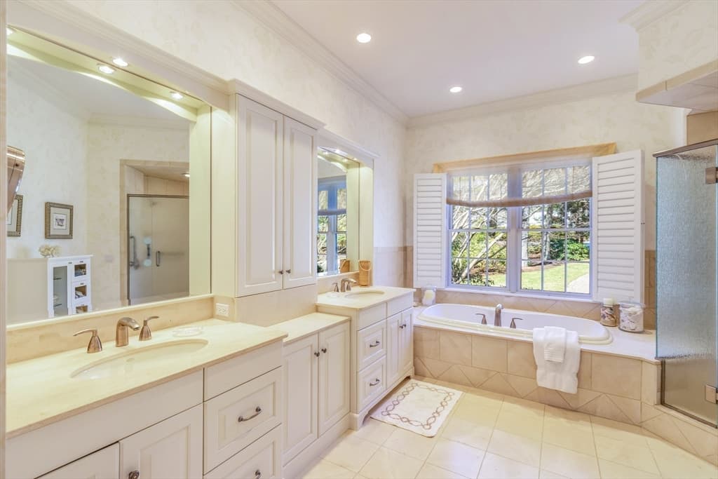 93 Oyster Way, Barnstable MA 02655 photo 17