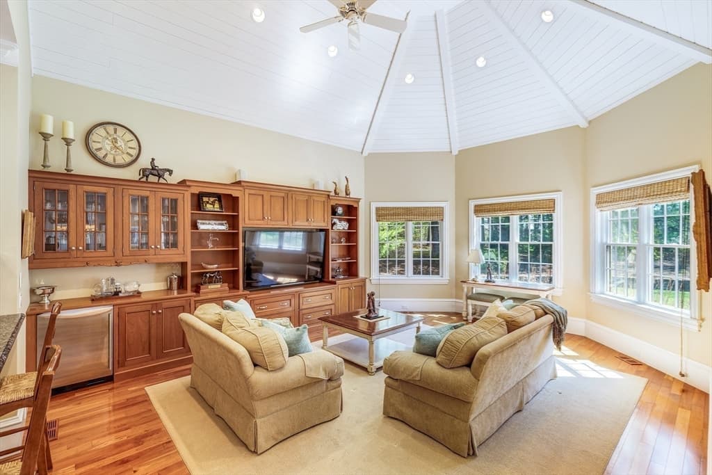 93 Oyster Way, Barnstable MA 02655 photo 10