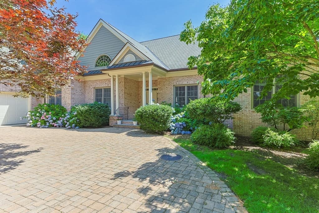 93 Oyster Way, Barnstable MA 02655 photo 4
