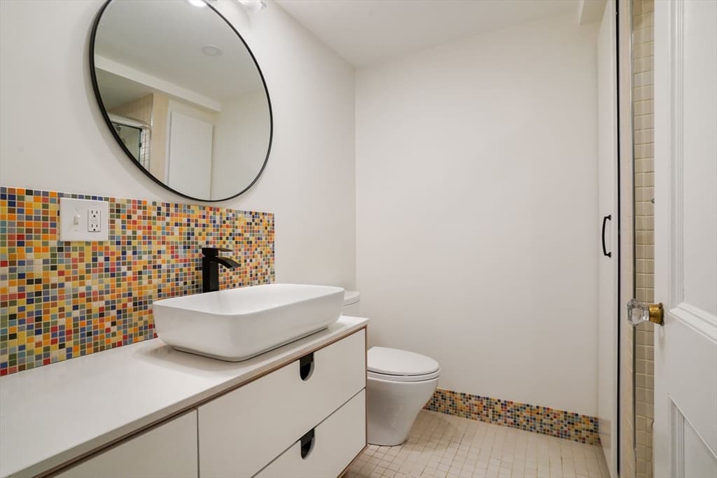 Single Family Residence at 54 Brimmer St, Boston MA 02108, photo 11 of 27