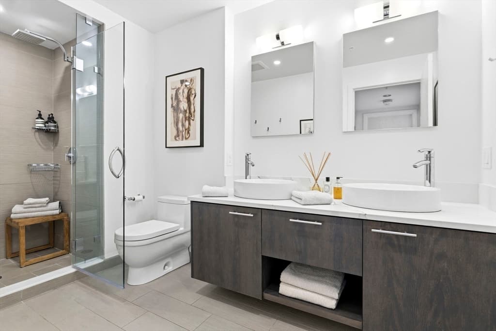 Condominium at 110 Stuart St # 17D, Boston MA 02116, photo 11 of 22