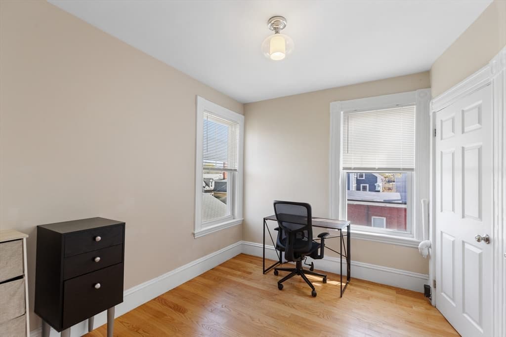 Condominium at 146 North St # 4, Salem MA 01970, photo 13 of 23