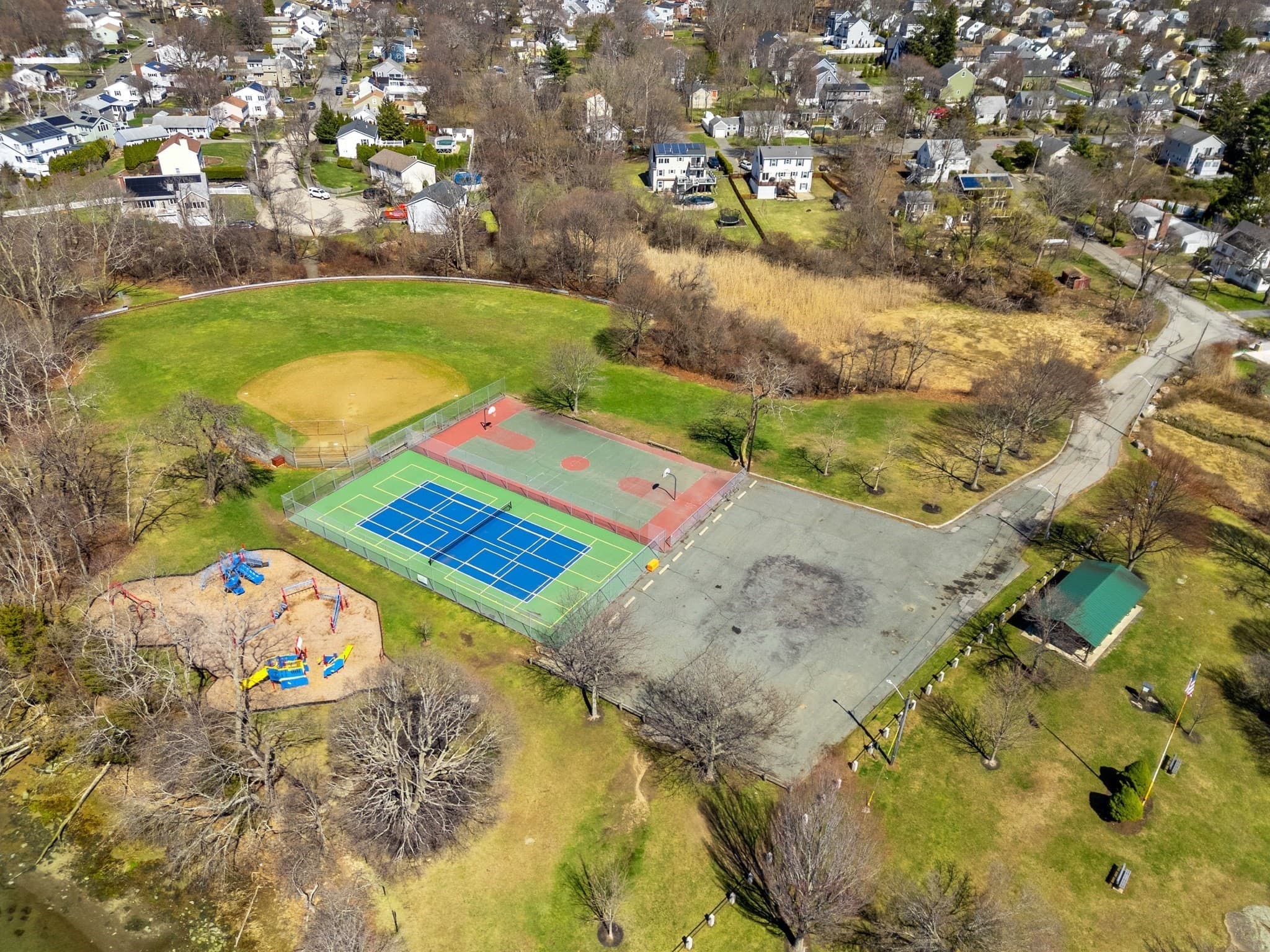 Residential at 114 Livingstone Ave, Beverly MA 01915, Beverly, photo 20 of 23