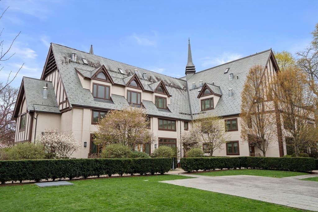 Condominium at 201 Freeman Street # A7, Brookline MA 02446, photo 18 of 18