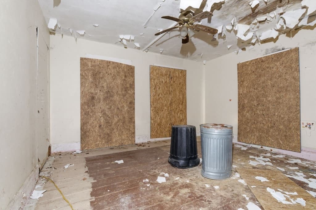 Single Family Residence at 147 Plymouth St, Carver MA 02330, Carver, photo 12 of 15
