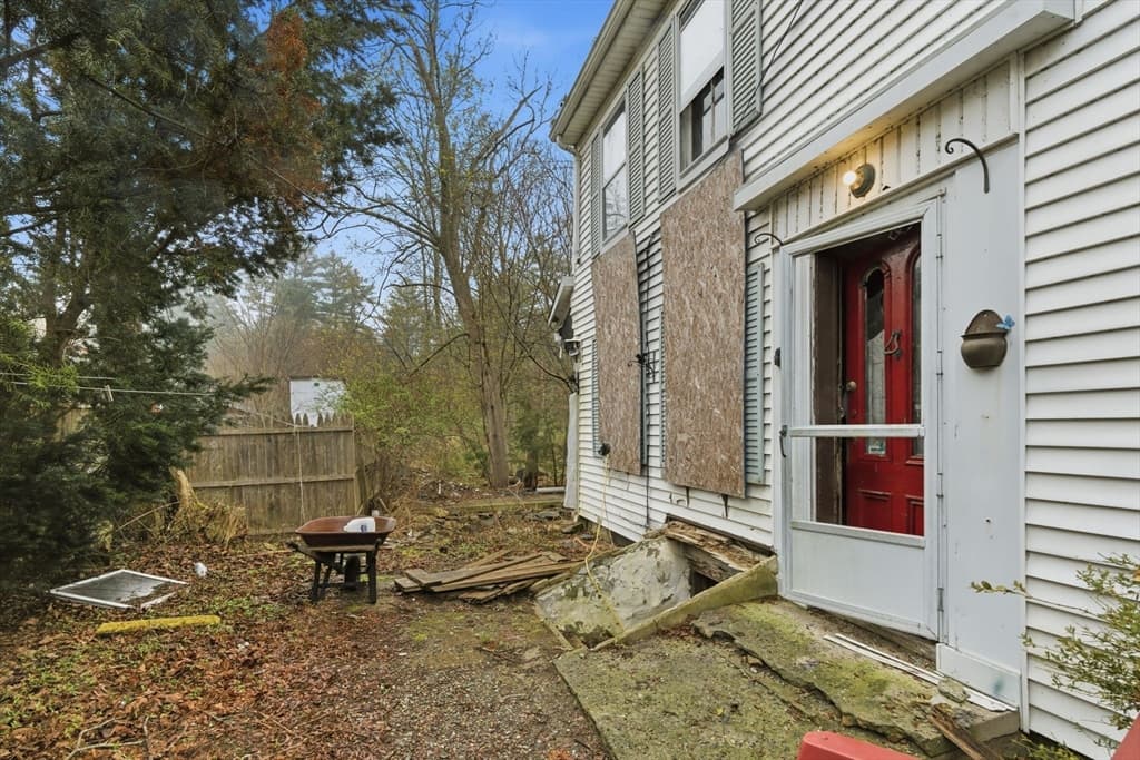 Single Family Residence at 147 Plymouth St, Carver MA 02330, Carver, photo 4 of 15