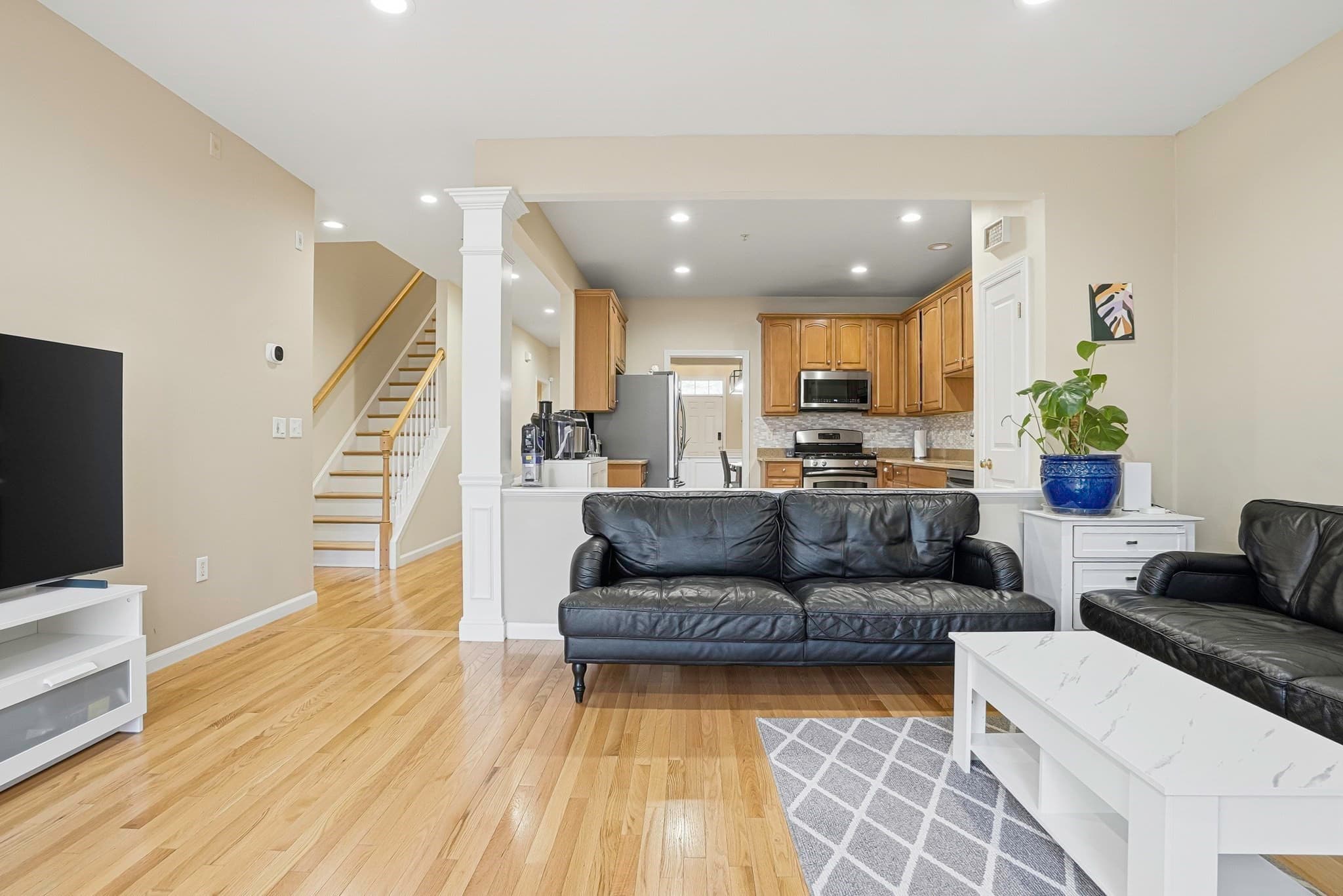 Condominium at 91 Buttercup Ln # 91, Grafton MA 01560, photo 6 of 42