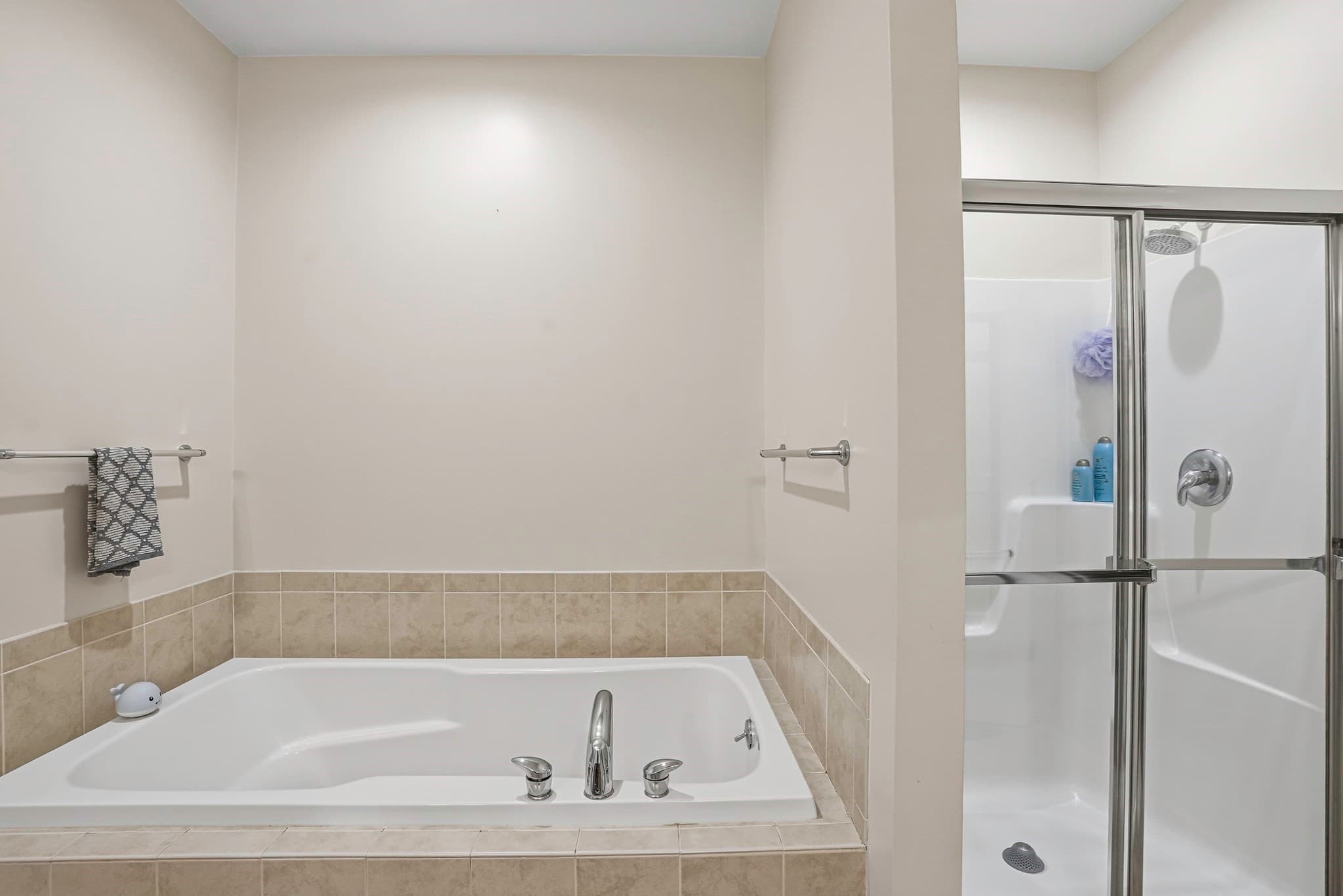Condominium at 91 Buttercup Ln # 91, Grafton MA 01560, photo 26 of 42