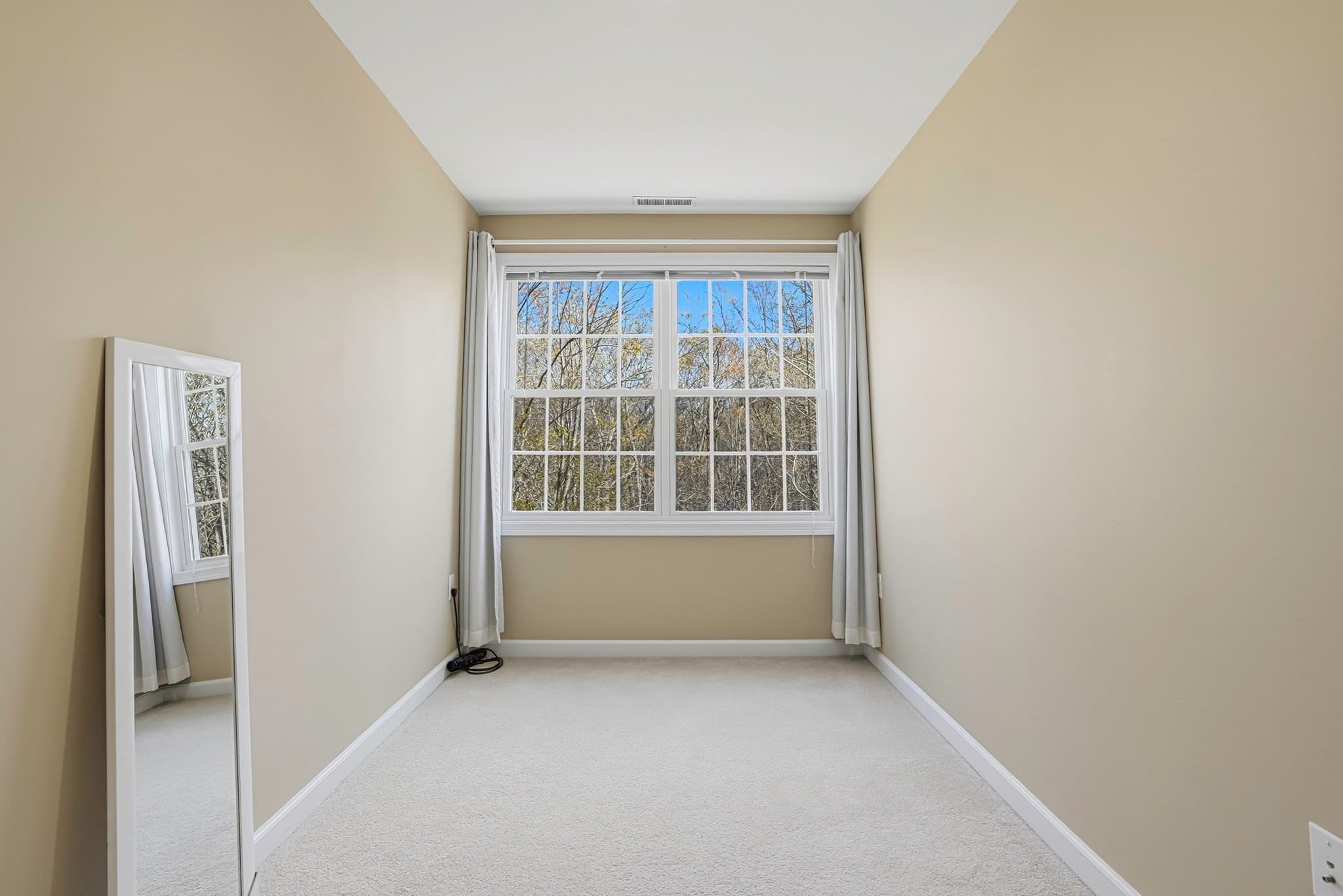 Condominium at 91 Buttercup Ln # 91, Grafton MA 01560, photo 29 of 42