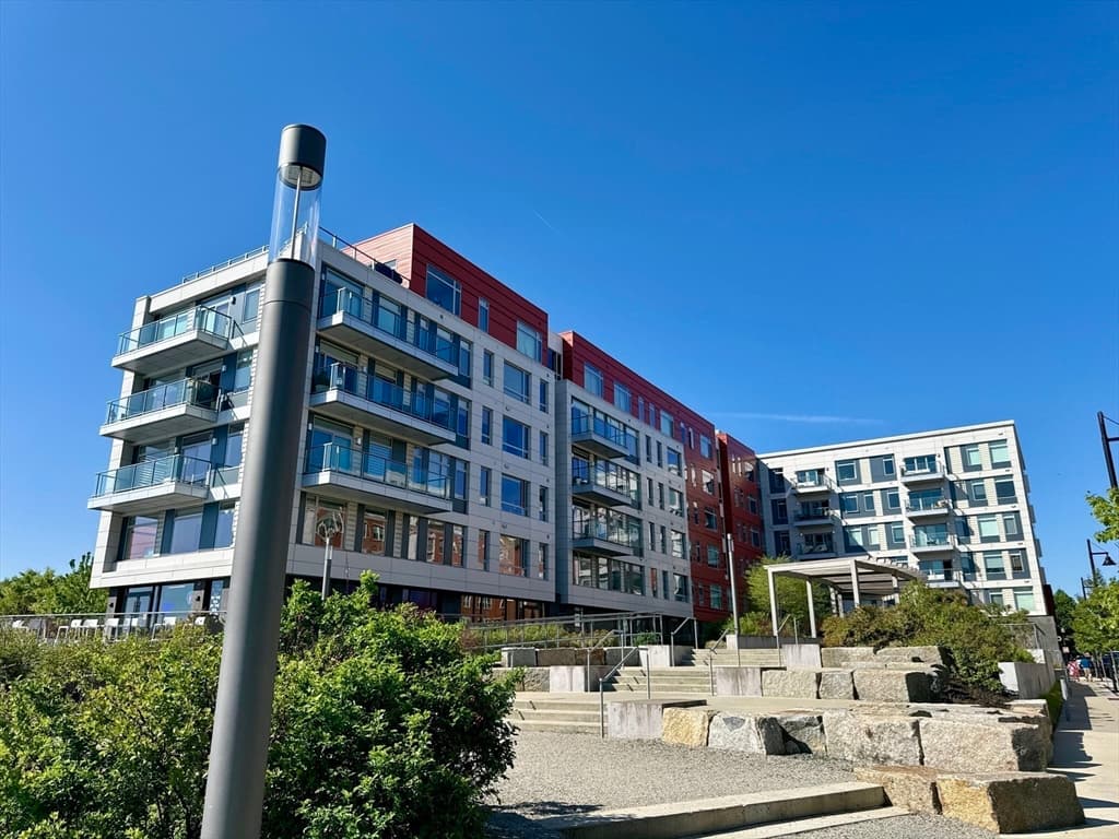 99 Sumner St # U305, Boston MA 02128