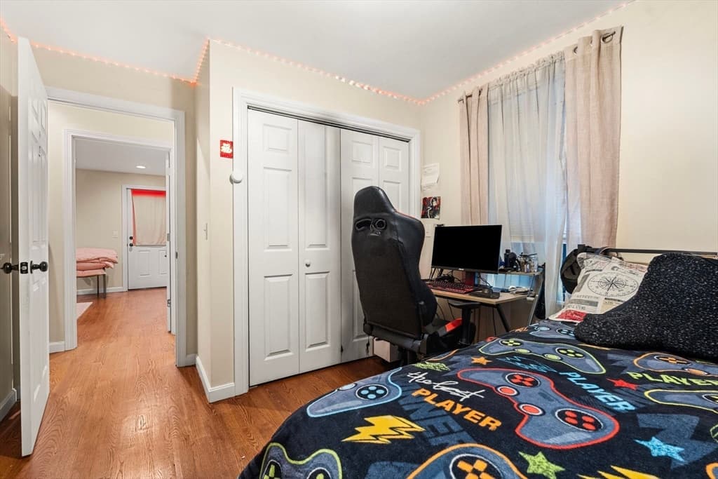 883 Grinnell St, Fall River MA 02721 photo 12
