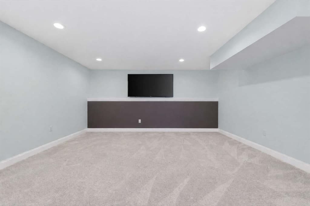 Single Family Residence at 38 Raynor Dr, Hingham MA 02043, Hingham, photo 17 of 19