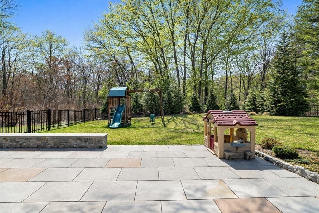 Single Family Residence at 38 Raynor Dr, Hingham MA 02043, Hingham, photo 18 of 19
