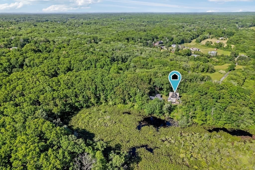 241 Perryville Rd, Rehoboth MA 02769