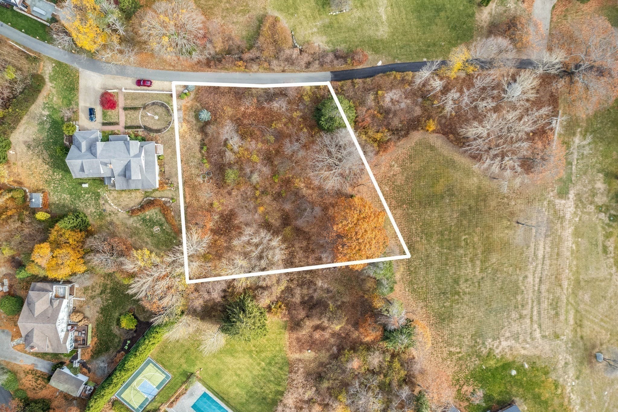 Residential at 5 Elm Avenue, Gloucester MA 01930, Gloucester, photo 6 of 11