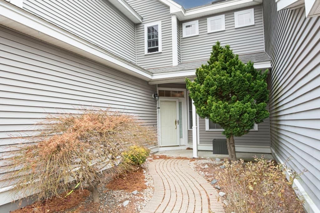 806 Ledgewood Way # 806, Clinton MA 01510 photo 36