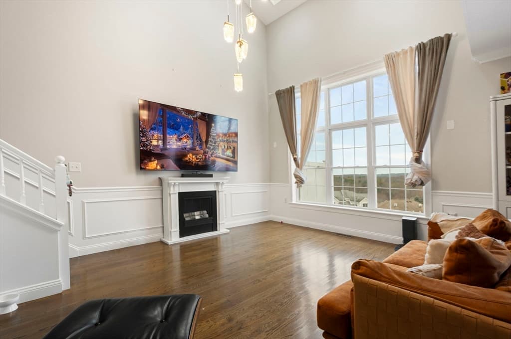 806 Ledgewood Way # 806, Clinton MA 01510 photo 10