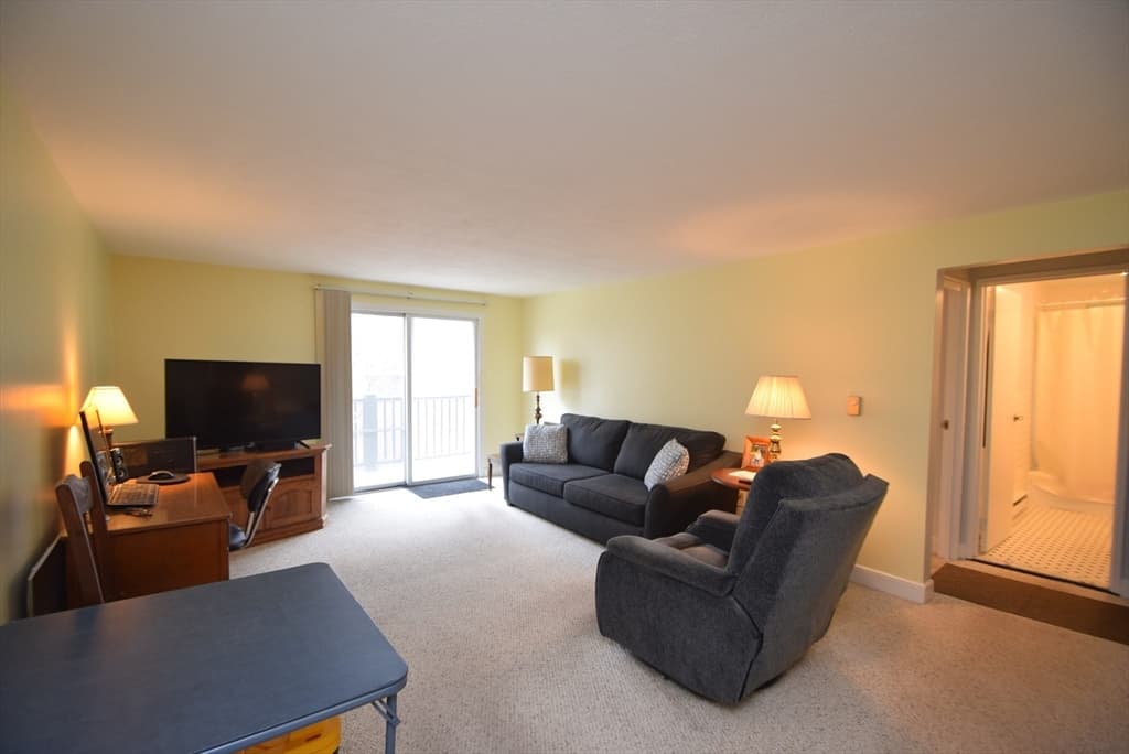 13 Walker Rd # 12, North Andover MA 01845 photo 4