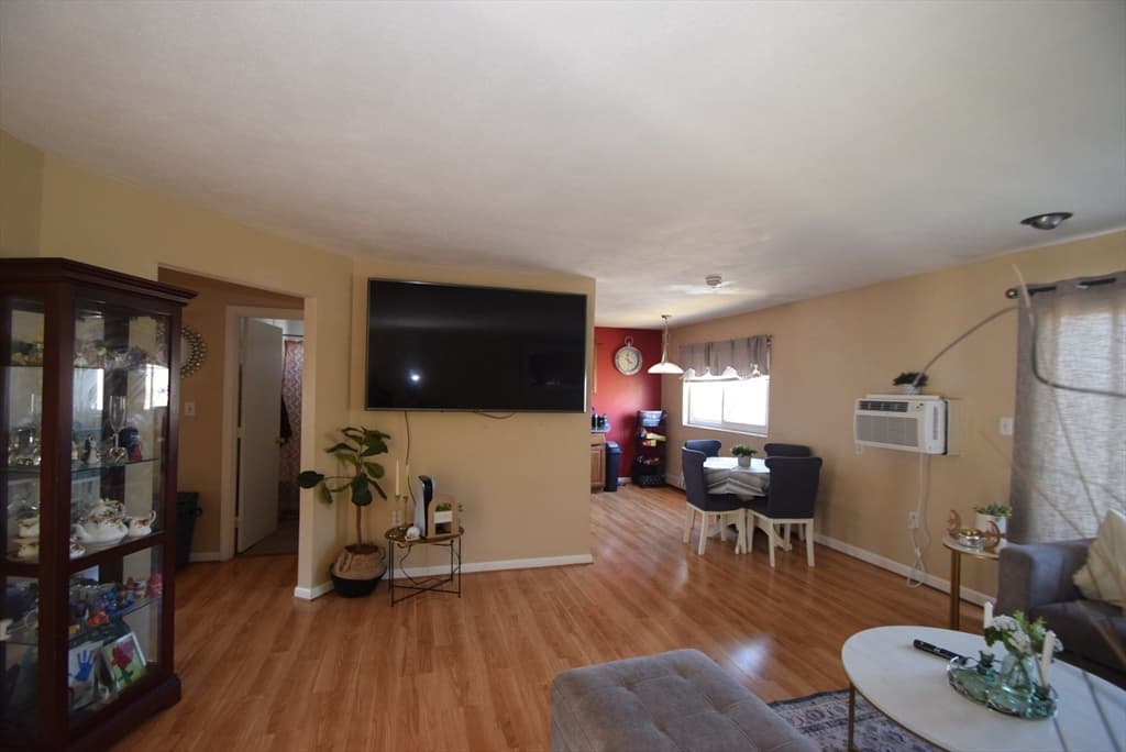 7 Fernview Ave # 11, North Andover MA 01845 photo 6