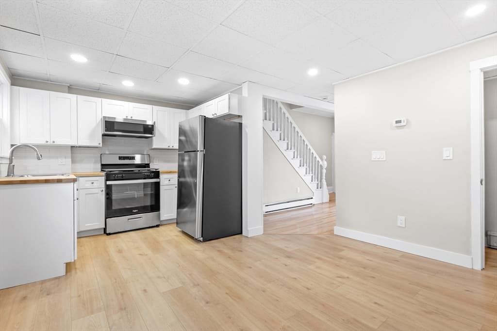Single Family Residence at 310 Paris St, Boston MA 02128, Boston, photo 7 of 30