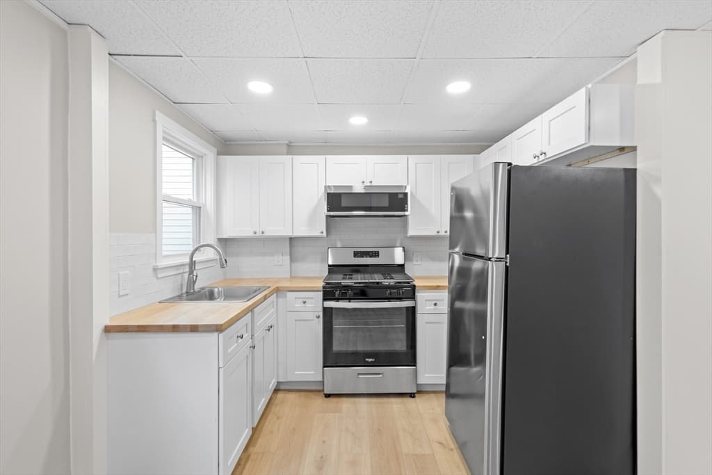 310 Paris St, Boston MA 02128