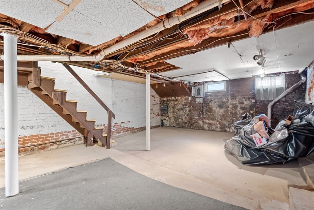 Single Family Residence at 310 Paris St, Boston MA 02128, Boston, photo 24 of 30