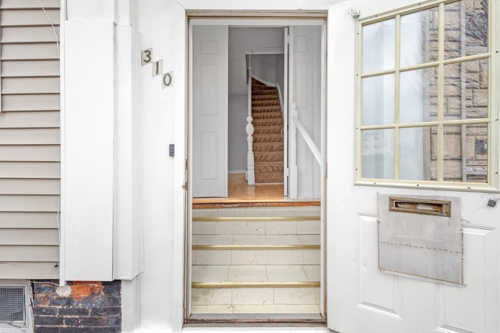 Single Family Residence at 310 Paris St, Boston MA 02128, Boston, photo 4 of 30