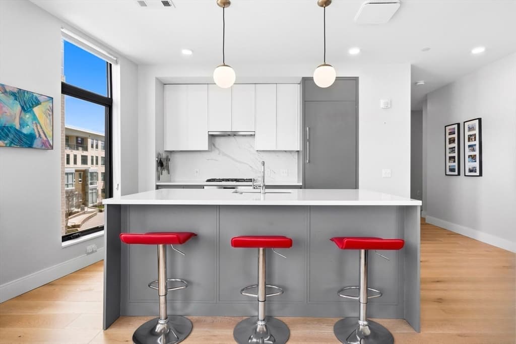 191 Washington Street # 525, Boston MA 02135