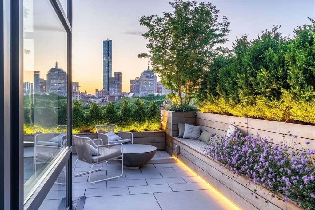 Condominium at 1200 Washington PH, Boston MA 02118, photo 32 of 39