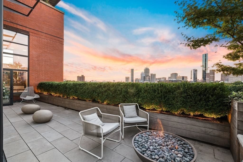 Condominium at 1200 Washington PH, Boston MA 02118, photo 38 of 39