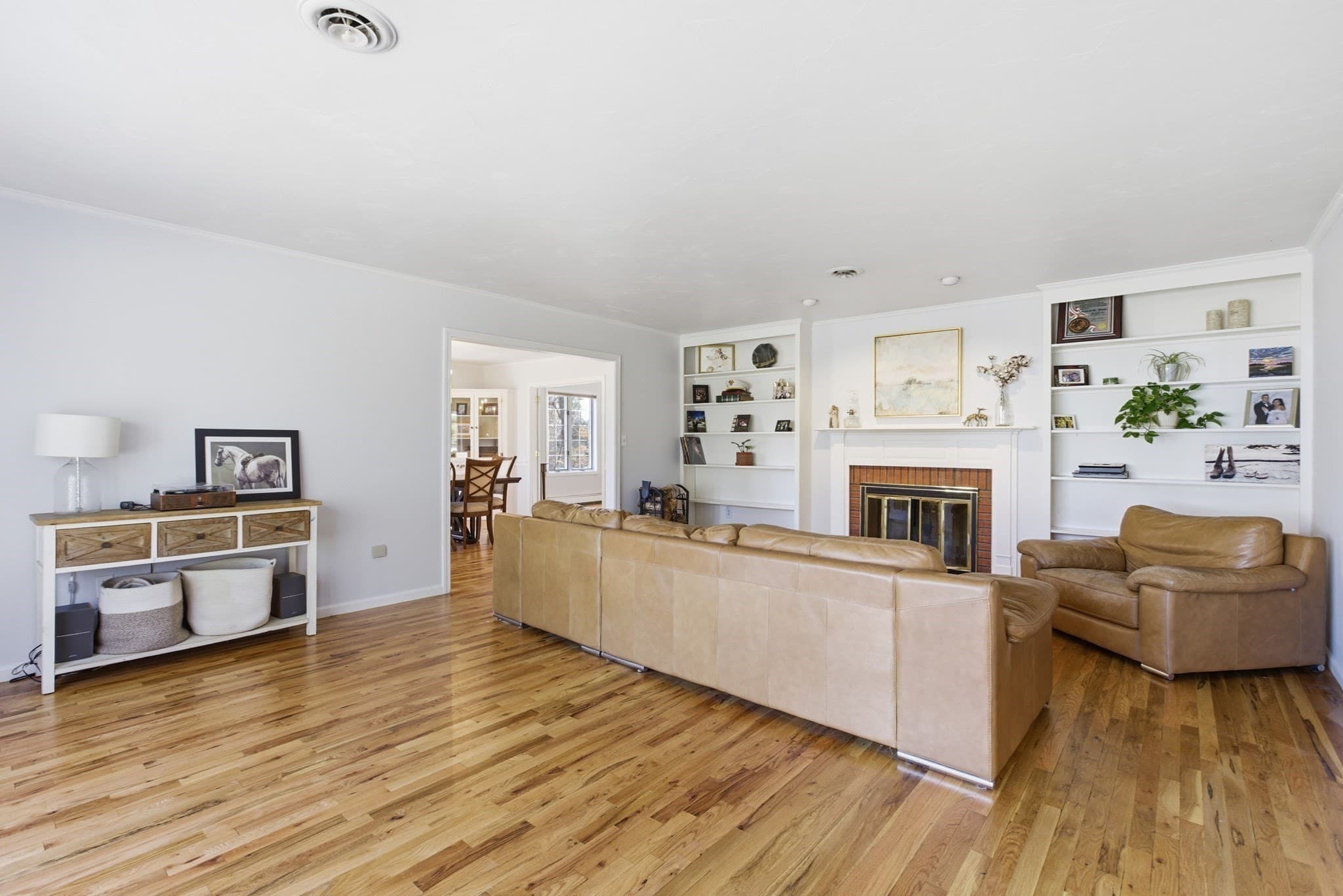 Single Family Residence at 28 Lancelot Ct, Norwood MA 02062, Norwood, photo 6 of 40