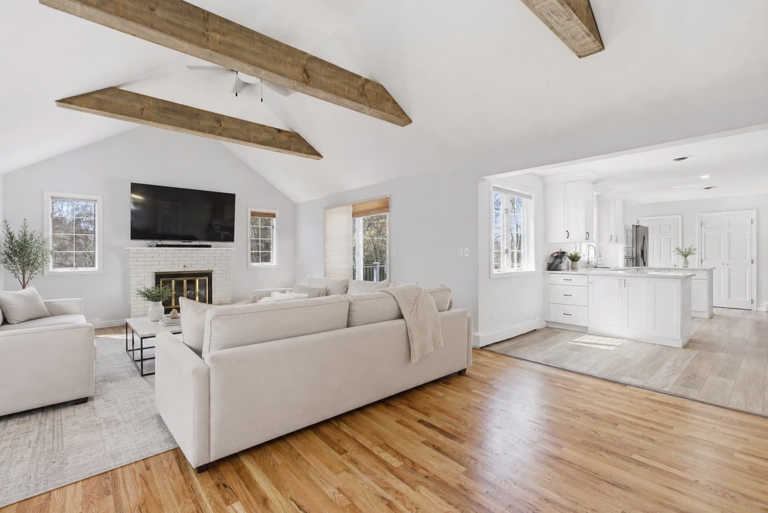 Single Family Residence at 28 Lancelot Ct, Norwood MA 02062, Norwood, photo 11 of 40