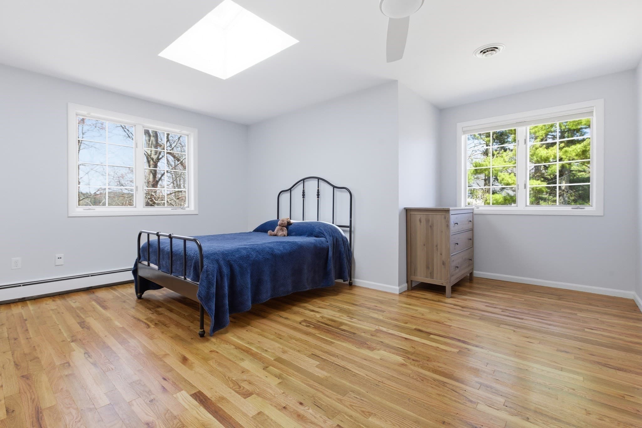 Single Family Residence at 28 Lancelot Ct, Norwood MA 02062, Norwood, photo 25 of 40