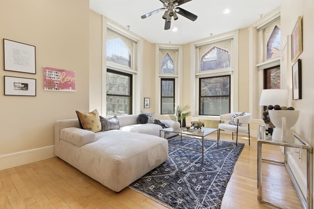 Condominium at 271 Dartmouth # 1F, Boston MA 02116, photo 4 of 23