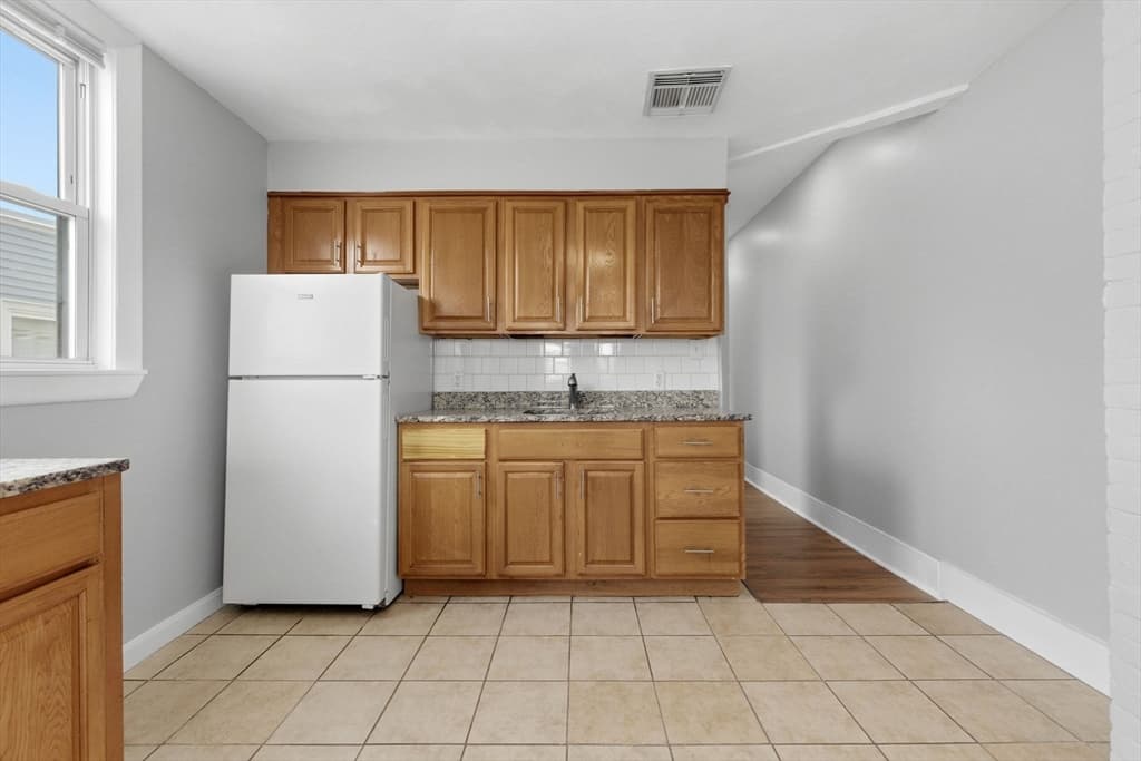 41 Armandine St, Boston MA 02124 photo 7