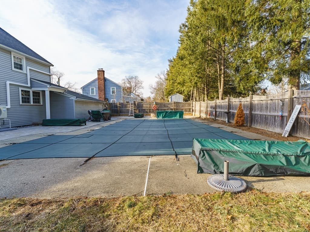 Single Family Residence at 87 Bridle Path Rd, Springfield MA 01118, Springfield, photo 32 of 35