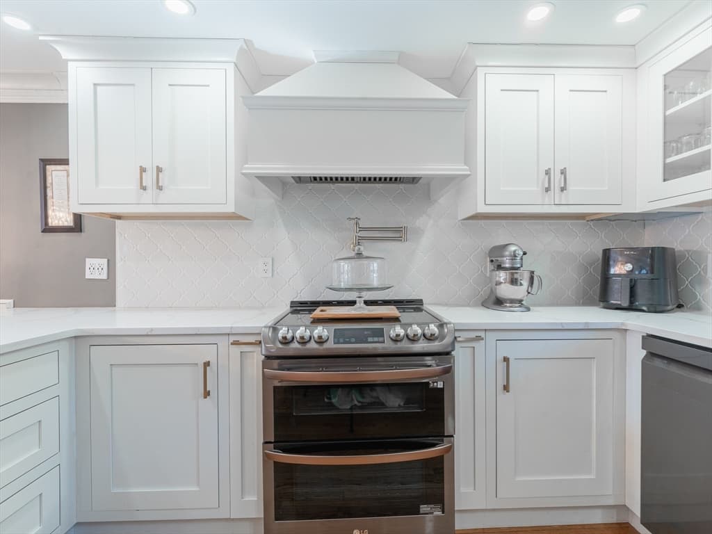 Single Family Residence at 87 Bridle Path Rd, Springfield MA 01118, Springfield, photo 14 of 35